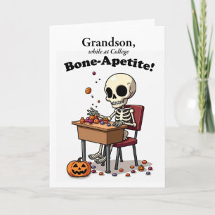 Cartão Avô na faculdade Halloween Engraçado esqueleto