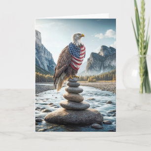 Cartão Bald Eagle No Cairn Com Bandeira Americana