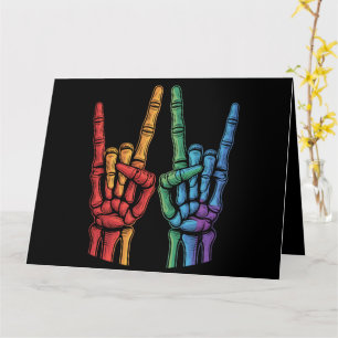 Cartão Bandeira do Arco-íris LGBTQ Mão de Rocha Esqueleto