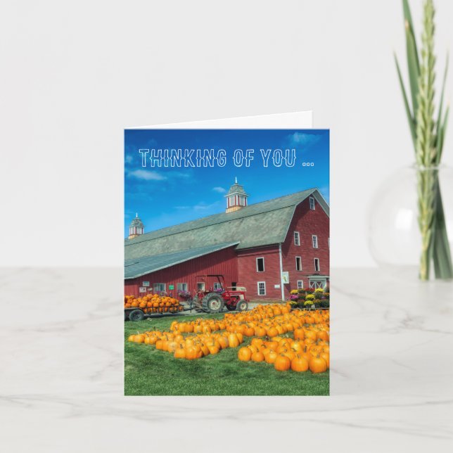 Cartão Barn with Pumpkins Thinking of You Card (Frente)