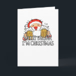 Cartão Bebado alegre eu sou cerveja de Papai Noel do<br><div class="desc">Stuffer da meia do presente do tshirt do feriado. Papai Noel diz ho ho ho o Feliz Natal com neve do trenó da rena. Vestir com jammies footed dos pjs dos pijamas do t-shirt feio da camisola, tenha a gemada sob o visco. Pendure o homem de pão-de-espécie do bastão de...</div>