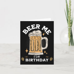 Cartão Bebê Me É Minha Cerveja Engraçada De Aniversário.
