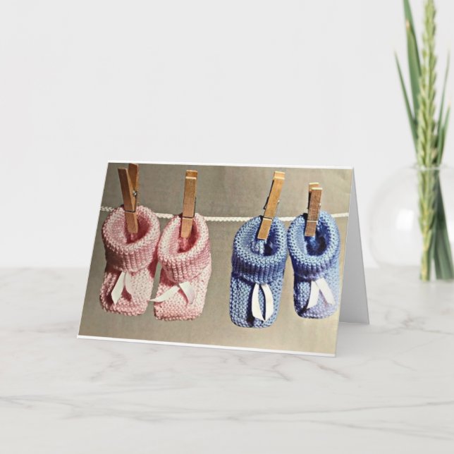 CARTÃO ***BEBÊ NO CAMINHO** FELICITA A VOCÊS DOIS (Frente)