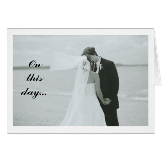 Cartão beijo de casamento
