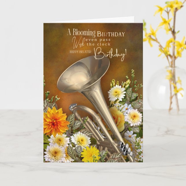 Cartão Belated Birthday with Trumpet Music Theme Card (Flor Amarela)