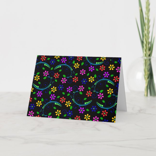 Cartão Belo Design Floral no Fundo Negro (Frente)