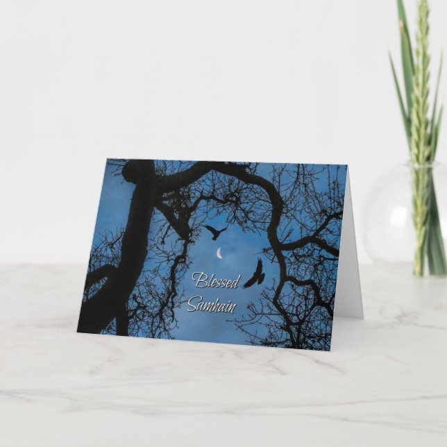 Cartão Bênçãos de Samhain, Corvo, Lua Crescente e Carvalh (Frente)