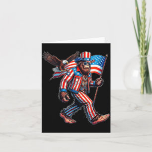 Cartão Bigfoot 4 de julho divertida bandeira americana pa