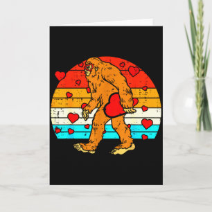 Cartão Bigfoot Sasquatch Coração Retro Divertido Dia dos