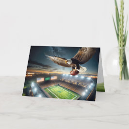 Cartão Birthday Bald Eagle com futebol