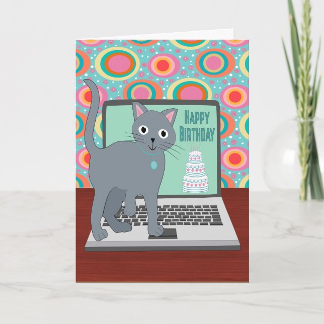 Cartão Birthday Cat Typing on Laptop (Frente)