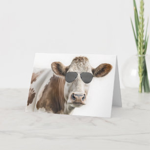 Cartão Birthday Hereford Cow com óculos de sol