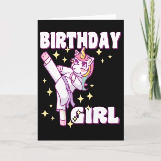 Cartão Birthday Karate Unicorn Girl  (Frente)