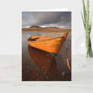 Cartão Boat on Loch, vertical. Card by cARTerART