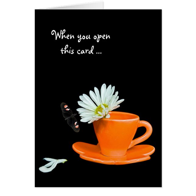 Cartão borboleta e margarida em xícara de chá (Frente)