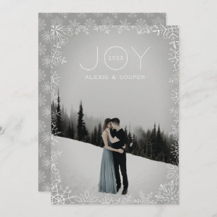 Cartão branco de feriado branco com esboço Snowfla