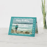 Cartão BROTHER Happy Birday - Ondas de Homem e Oceano<br><div class="desc">Este cartão com um homem olhando para as ondas do oceano é um cartão de aniversário com um tema otimista e inspirador.  O texto do dentro é totalmente personalizável.  Para ver mais desse design,  digite ou corte e cole na caixa de pesquisa do Zazzle:  jaclinart aniversariante homem oceano onda</div>