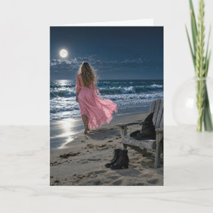 Cartão Bruxa Vestindo um Vestido Rosa em uma Praia ao Lua