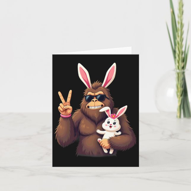 Cartão Bunny Sasquatch Bigfoot Páscoa 1 (Frente)