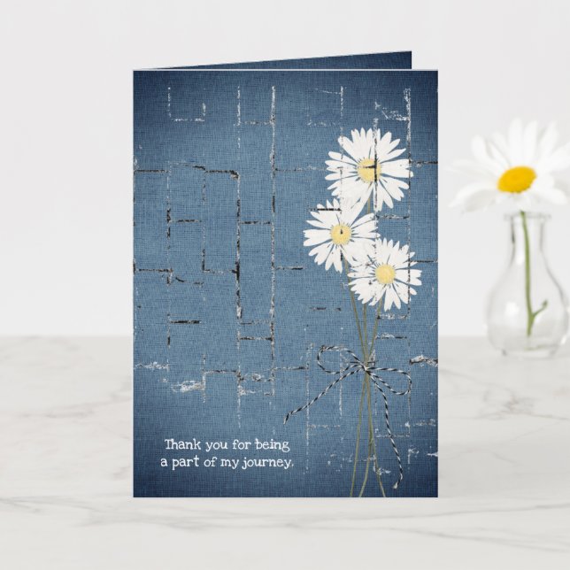 Cartão buquê de margarida no tijolo de denim azul (Planta pequena)