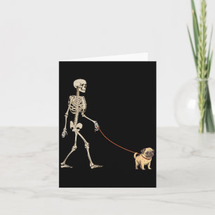 Cartão Cachorro Esqueleto Pug Engraçado Andando no Hallow