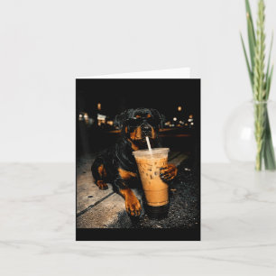 Cartão Cachorro Rottweiler Legal Bebendo Café Gelado Arte