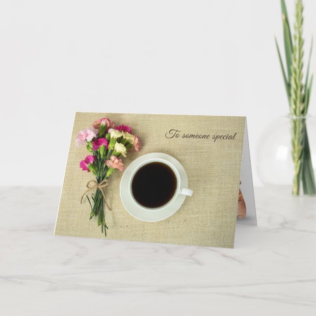 Cartão Café de aniversário com buquê de cravos (Frente)