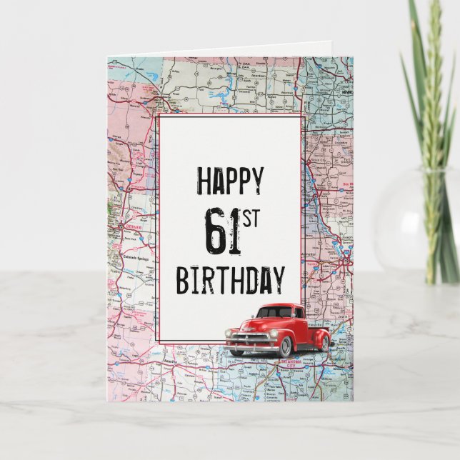 Cartão Caminhão retrô vermelho no mapa para 61º aniversár (Frente)