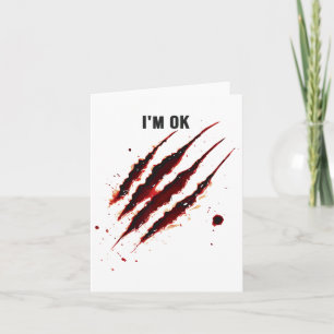 Cartão Camisa Sangrenta Estou Bem Manchas de Sangue Rasga