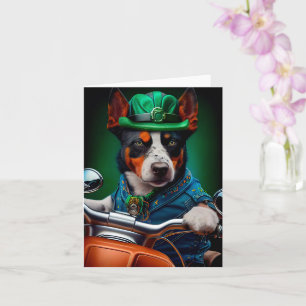 Cartão Cão Blue Heeler Dirigindo Bicicleta Dia de São Pat