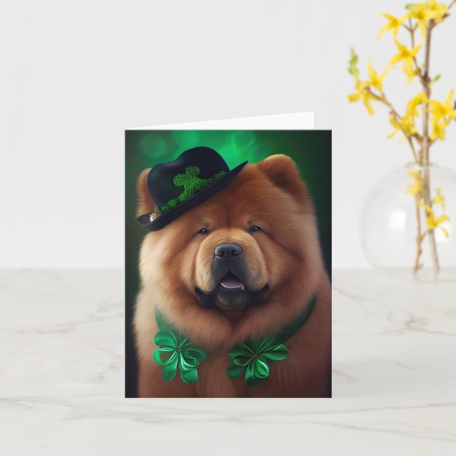 Cartão Cão Chow Chow vestido de Dia de São Patrício (Flor Amarela)