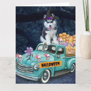 Cartão Cão Husky Siberiano no Caminhão de Halloween Noite