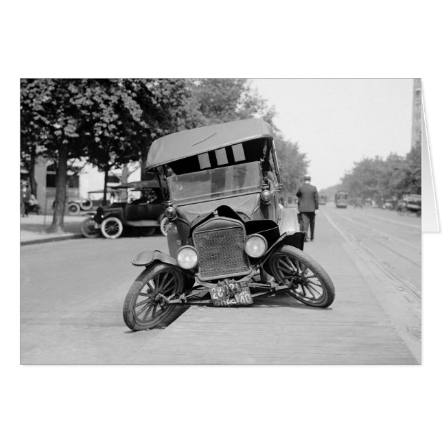 Cartão Carro Antigo Acidentado, 1922 (Frente Horizontal)