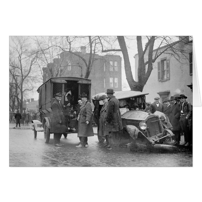 Cartão Carro destruído do Bootlegger, 1922 (Frente Horizontal)