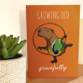 Cartão Cartoon de Gymnast Gracefully Capybara