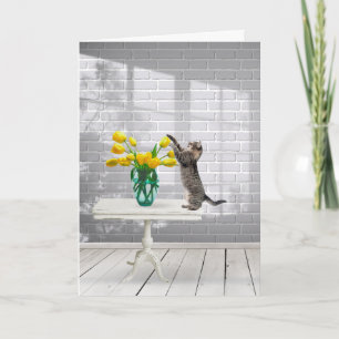 Cartão Cat with Yellow Tulips Mother's Day Card