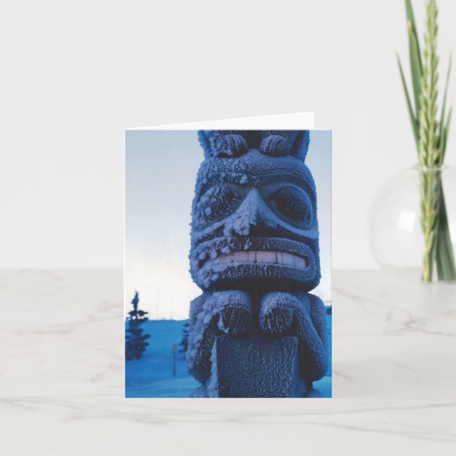 Cartão Cena de Inverno do Totempole Cintada no Alasca (Frente)
