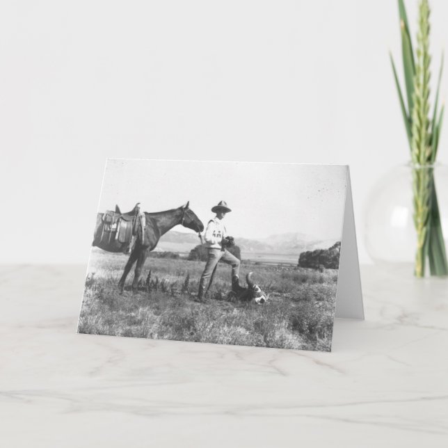 Cartão Charles Belden com cavalo e crânio. (Frente)
