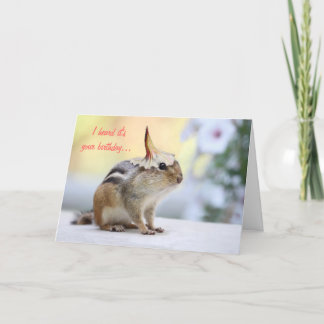 Cartão Chipmunk que veste o chapéu do partido da flor