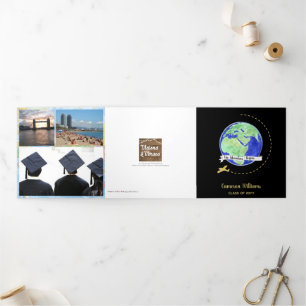 Cartão Com Dobra Tripla A Aventura Começa A Graduação Foto