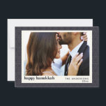 Cartão com fotos Azul Escuro Padrão Moderno do Han<br><div class="desc">Deseje aos amigos e à família um Hanukkah feliz com este cartão elegante com um simples padrão de linha de estrelas judaicas em azul escuro e cinzas,  personalizado com sua foto,  saudação e nome.</div>