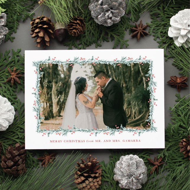 Cartão com fotos de Anúncio de Casamento de Natal (An elegant Newlywed Christmas card featuring watercolor pine boughs and winter greenery)