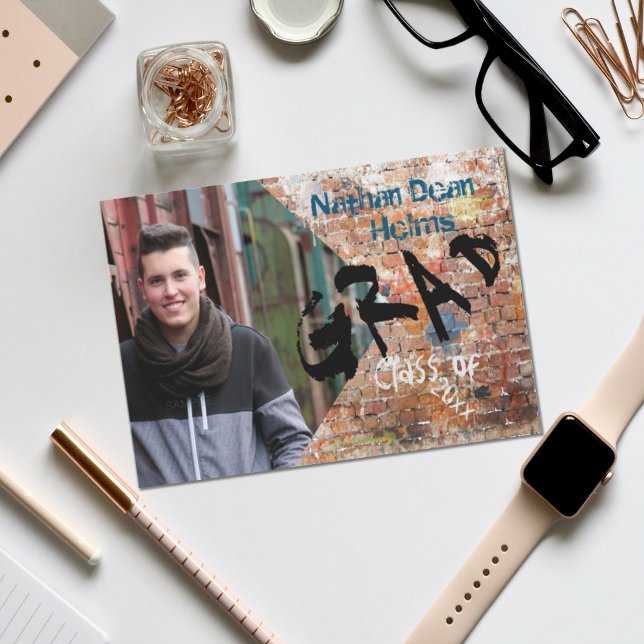 Cartão com fotos de lançamento do Formando de pare (Criador carregado)