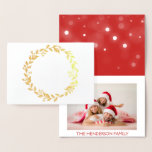 Cartão com fotos de Neve de Natal Feliz<br><div class="desc">Folha de Ouro Feliz Natal Mão Lotada com Cartão com fotos de Floco de Neve. A foto e o texto deste Cartão de Natal podem ser atualizados e personalizados com sua foto e seu nome. Este cartão mostra o seu nome na dentro do Cartão de Natal Gold Foil.</div>