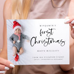 Cartão com fotos Personalizado do Primeiro Natal p<br><div class="desc">Modern Baby First Christmas Custom Cartão com fotos. Disponível digitalmente e impresso. É bom celebrar o primeiro Natal do seu bebê. É fácil personalizar um roteiro lúdico para o Primeiro Natal e o resto do texto. Substitua a foto da amostra pela sua. Uma camada de camada de gradiente está sobre...</div>