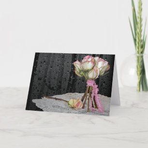 Cartão compaixão rosa bouquet com gotas de chuva