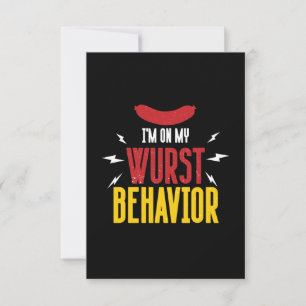 Cartão Comportamento engraçado de Wurst no Oktoberfest