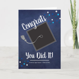 Cartão Congrats You Did It Grad Mortarboard and Confetti