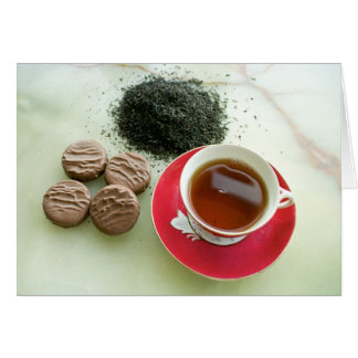 Cartão Copo do chá preto com biscoitos do chocolate