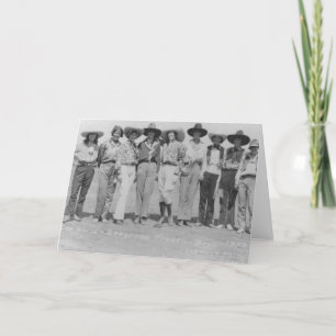 Cartão Cowgirls at Cheyenne Frontier Days, 1929.